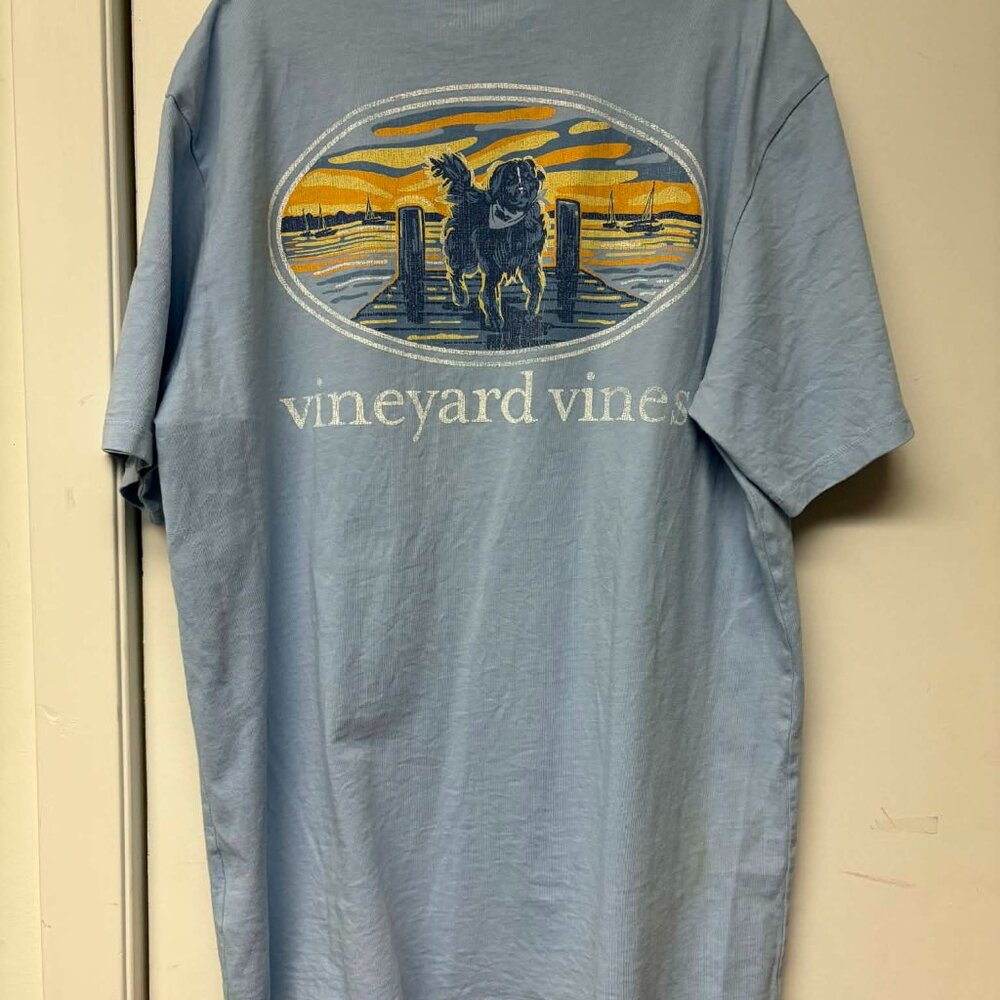vineyard vines Sunset Pier Bernese Graphic T-Shirt Adult small
